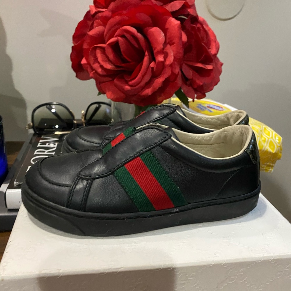 Boys Gucci Shoes - Size 26